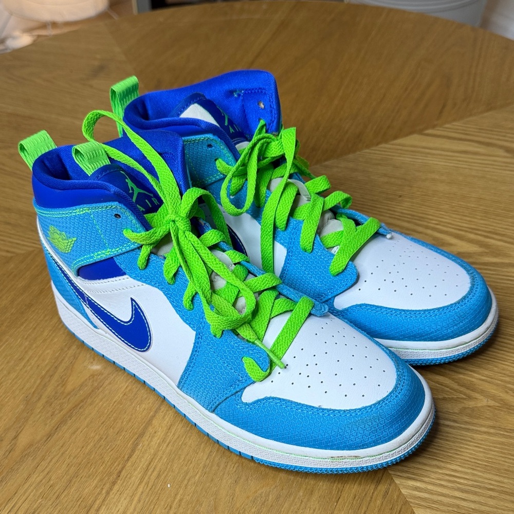 Jordan Kids Sneakers in Blue and Neon Green